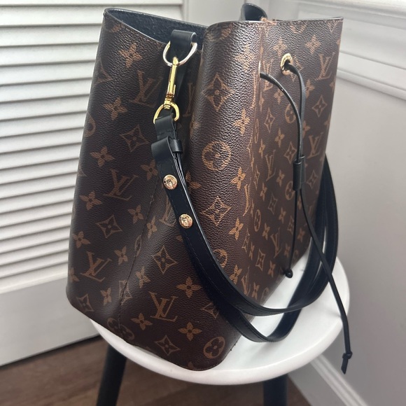 Louis Vuitton Neo Noe MM - Picture 1 of 6